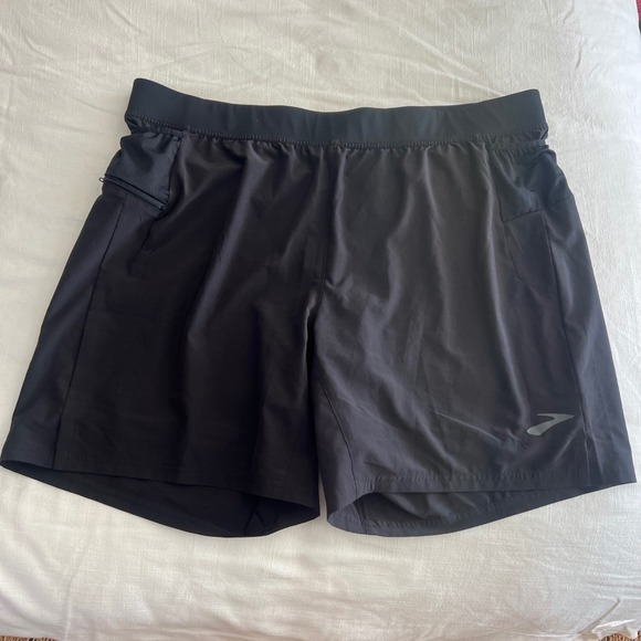 Brooks Running Athletic Shorts XL Black Lightweight Zip Pockets - Picture 1 of 8